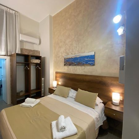 ナポリ La Dimora Dei Borboni Bed & Breakfast エクステリア 写真