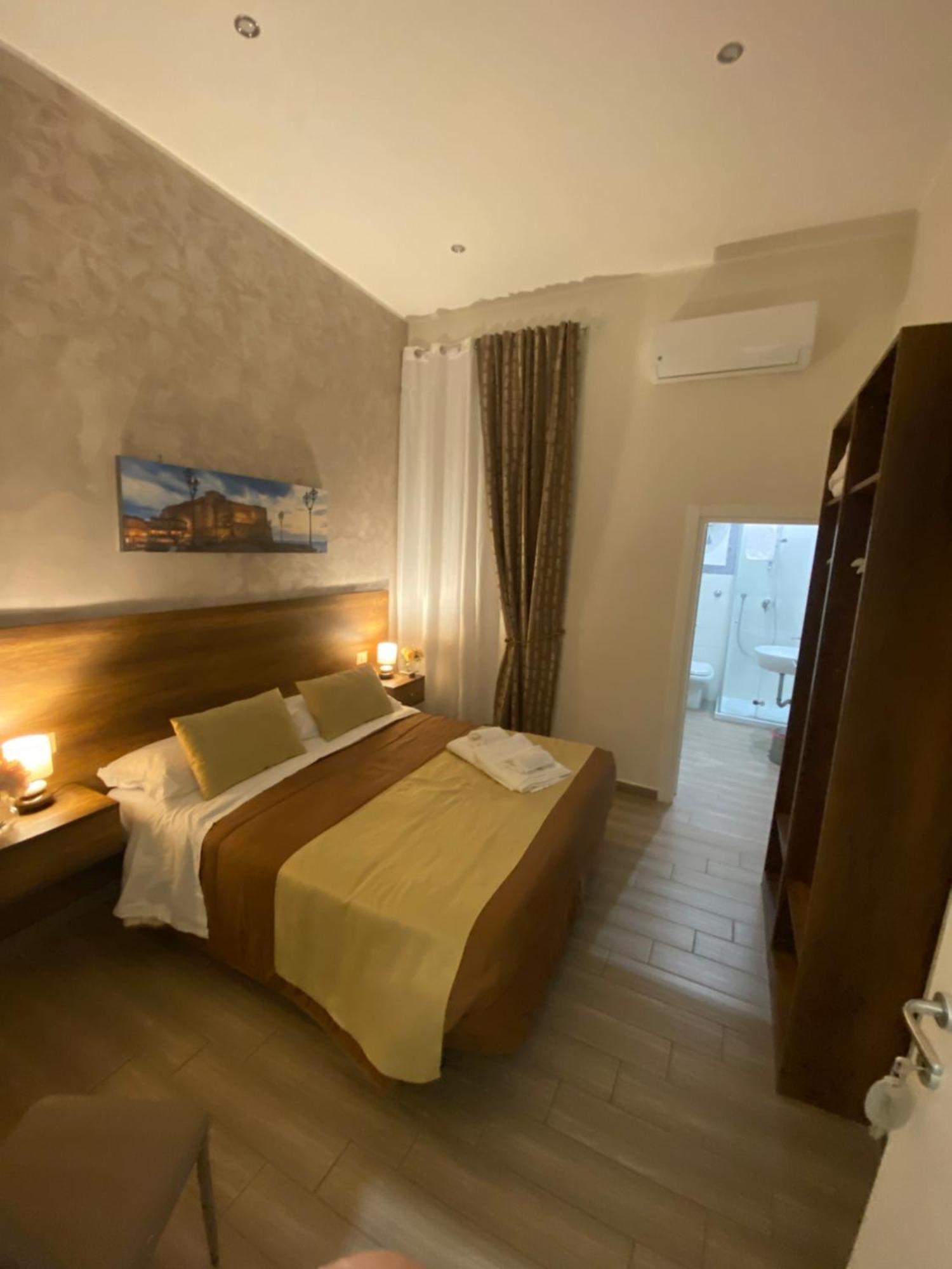 ナポリ La Dimora Dei Borboni Bed & Breakfast エクステリア 写真