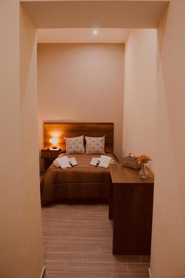 ナポリ La Dimora Dei Borboni Bed & Breakfast エクステリア 写真