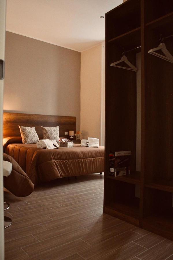 ナポリ La Dimora Dei Borboni Bed & Breakfast エクステリア 写真