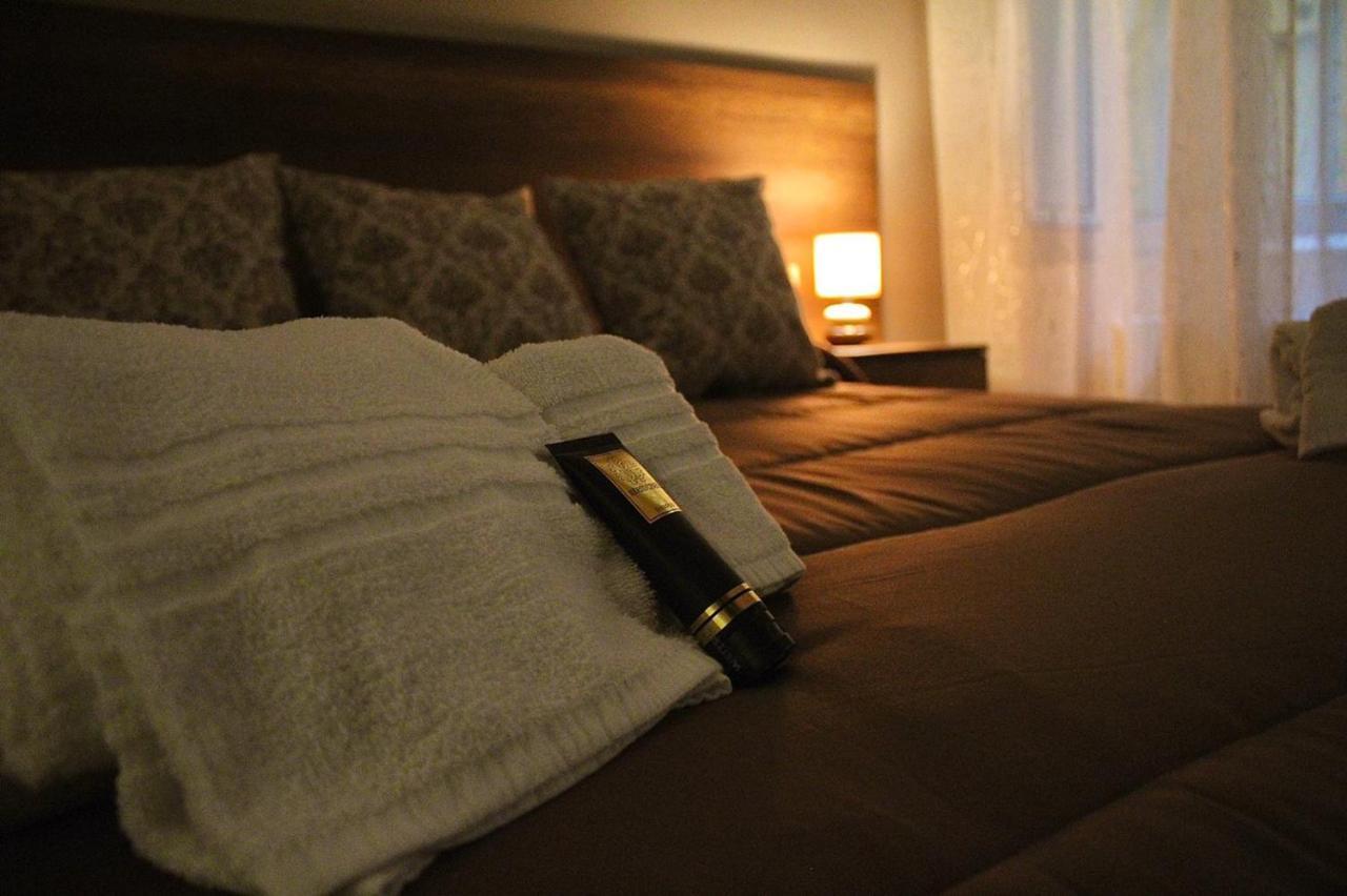 ナポリ La Dimora Dei Borboni Bed & Breakfast エクステリア 写真